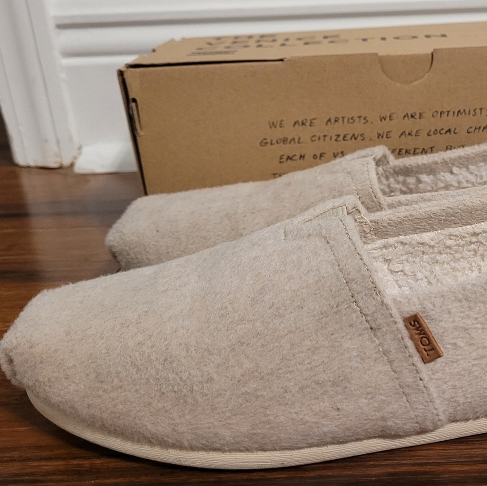 ✨️Toms: Oatmeal Melange/Day Dreamer Heavy Felt with Faux Shearling, Size: 8
